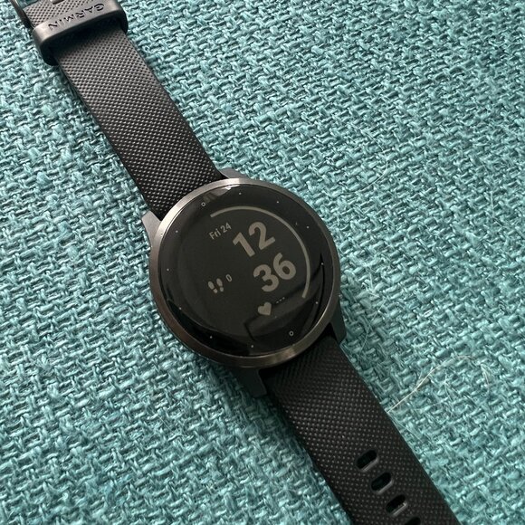 Garmin Vivoactive 4S - Picture 1 of 4